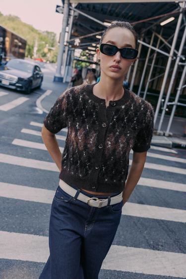 Zara {名称} - {颜色}