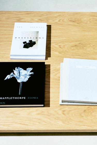 LOW TABLE SOFA 02 - Light beige by Zara