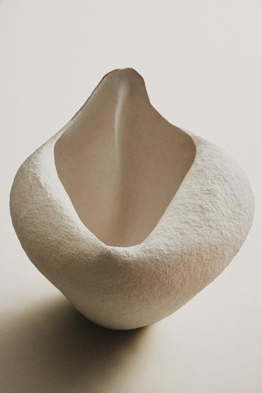 PAPIER-MÂCHÉ VASE - Ecru by Zara