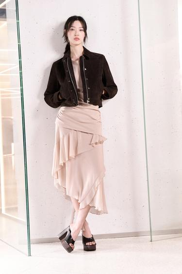 Zara {名称} - {颜色}