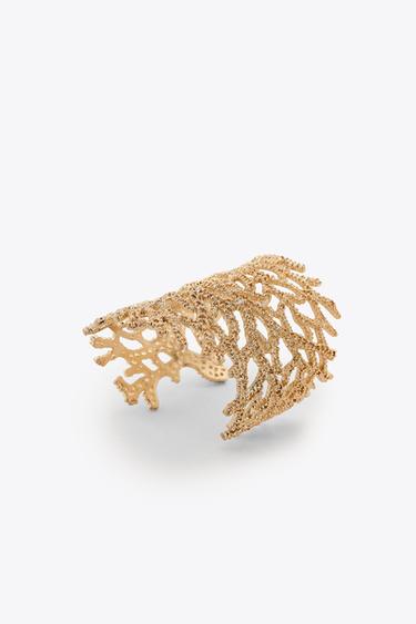 CORAL BANGLE BRACELET - Golden by Zara