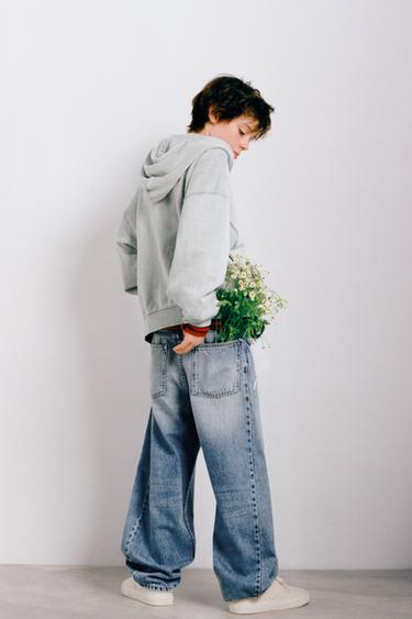 TEXT ZIP-UP HOODIE - Light grey by Zara