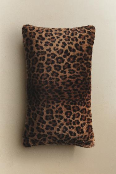 ANIMAL PRINT CUSHION COVER - Leopard by Zara