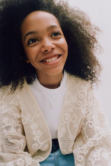 Zara {名称} - {颜色}