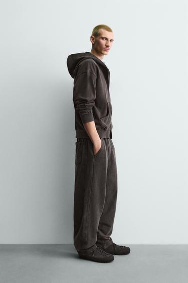 Zara {名称} - {颜色}