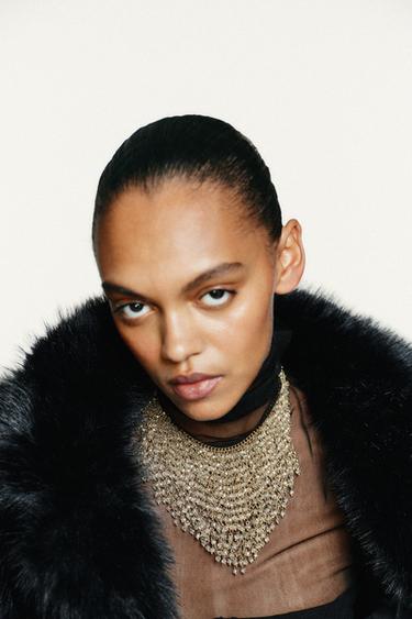 Zara {名称} - {颜色}