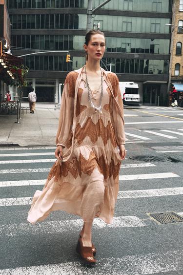 Zara {名称} - {颜色} - 0 图片