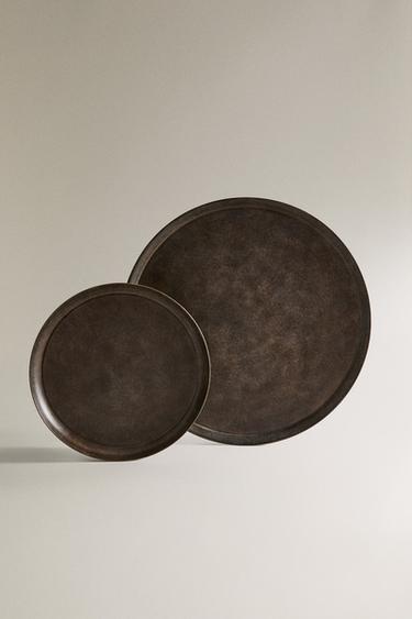 ROUND METAL TRAY - Brown by Zara