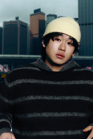 BRUSHED STRIPED BOXY FIT JUMPER - Blue by Zara