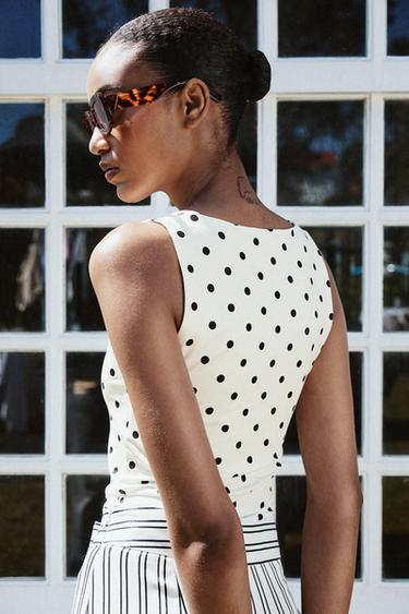 Zara {名称} - {颜色}