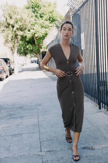 Zara {名称} - {颜色}