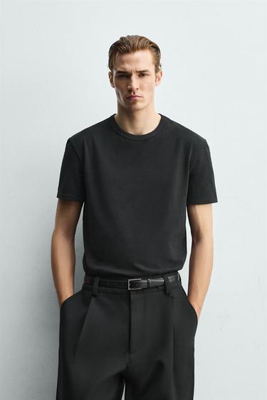 SOFT RELAXED FIT T-SHIRT - Black by Zara