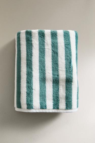 CHILDREN'S STRIPED VELOUR BATH TOWEL - Green by Zara - Image 0