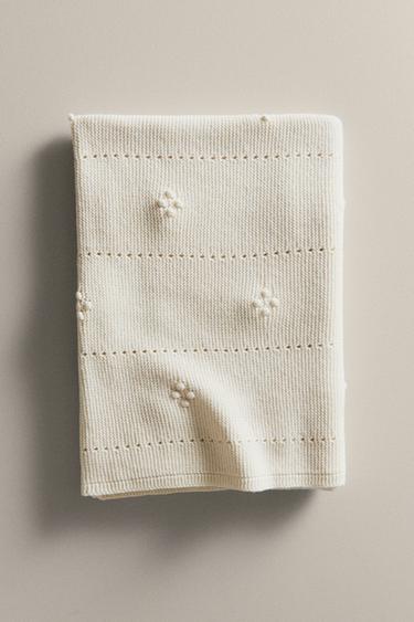 OPENWORK COTTON BABY BLANKET - Ecru by Zara