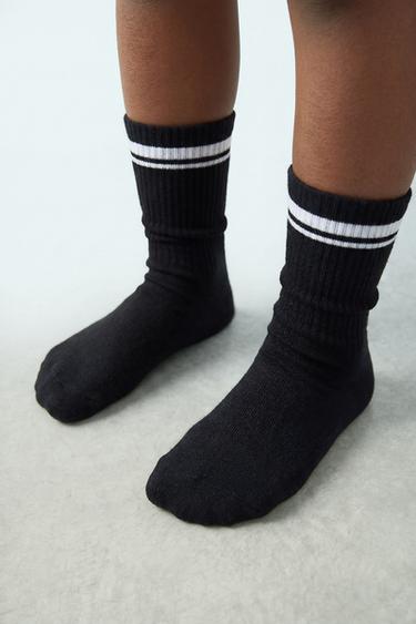 3-PACK OF SPORTY STRIPE HIGH SOCKS - Black / White by Zara