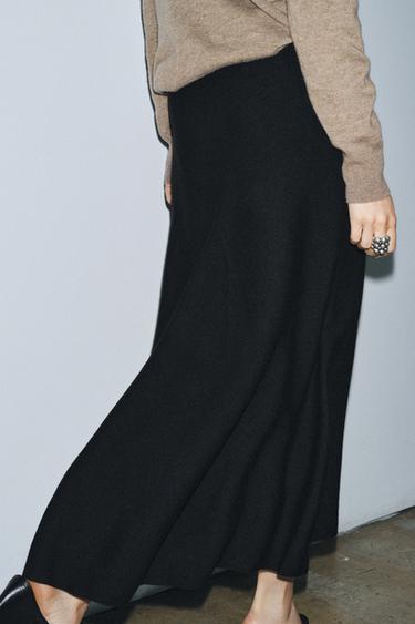 KNIT FLARED MIDI SKIRT - Black by Zara