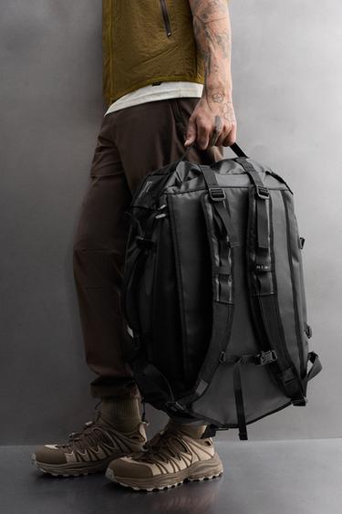 MULTIFUNCTION SPORTS BAG - Black by Zara