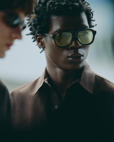 Zara {名称} - {颜色}