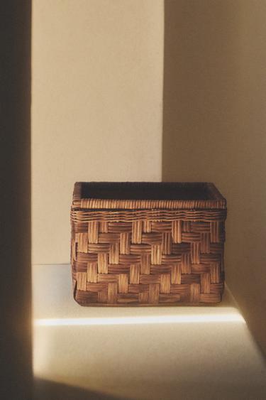 SQUARE WOODEN BASKET - Brown by Zara
