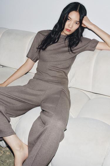 FITTED SOFT SHORT SLEEVE TOP - brown vigore by Zara