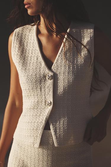 TEXTURED KNIT WAISTCOAT - Ecru by Zara