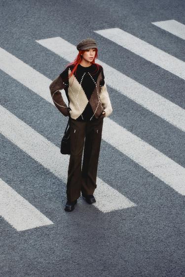 DIAMOND KNIT JUMPER - Black / Ecru by Zara