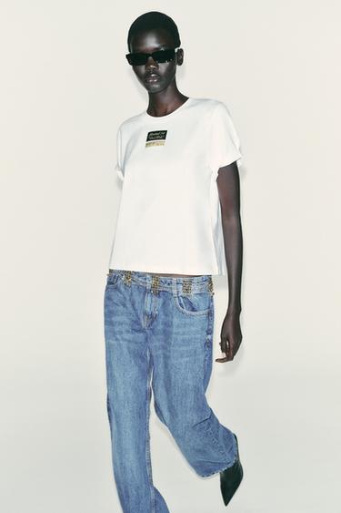 SHORT SLEEVE T-SHIRT WITH LABEL - White by Zara