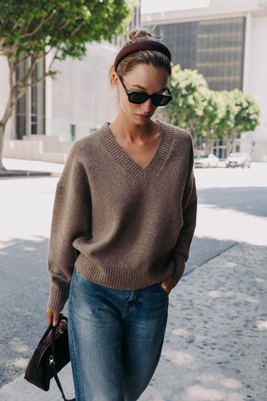 SOFT KNIT V-NECK SWEATER - Mink marl by Zara