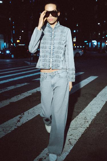 Zara {名称} - {颜色}