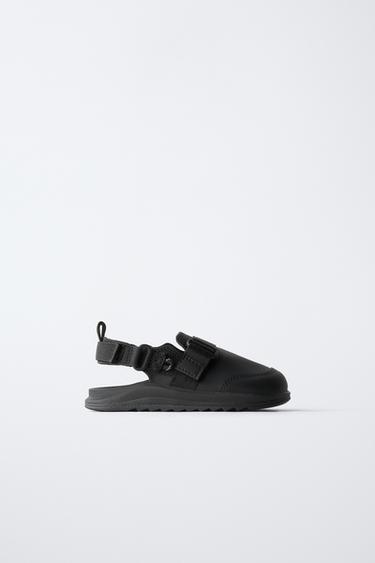 RUBBERISED CLOGS - Black by Zara
