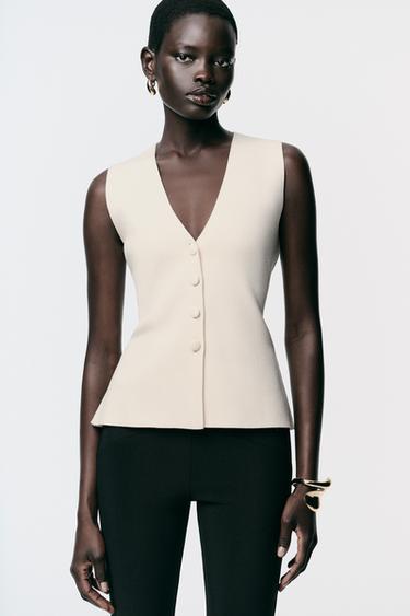 BUTTONED KNIT WAISTCOAT WITH COVERED BUTTONS - Ecru by Zara