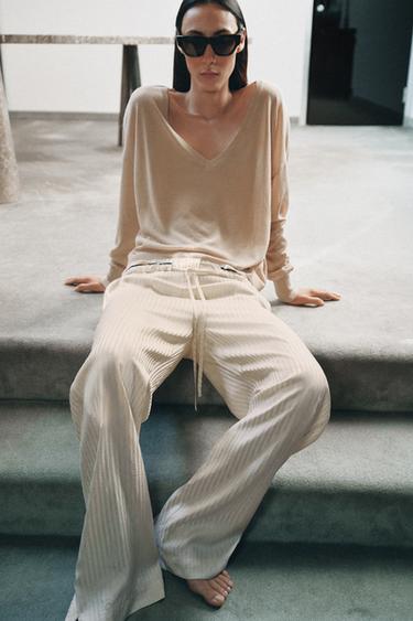 Zara {名称} - {颜色}