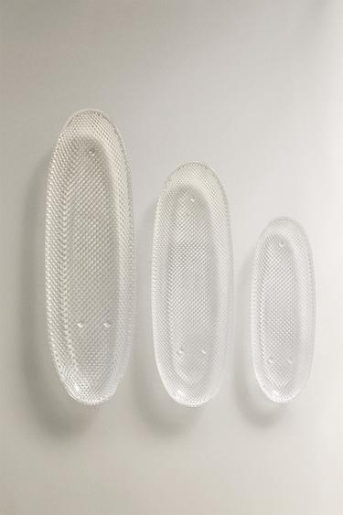 OVAL RAISED DESIGN GLASS SERVING DISH -  by Zara - Image 0
