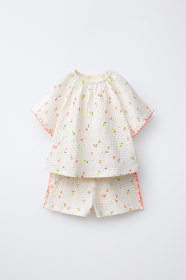 Zara {名称} - {颜色}