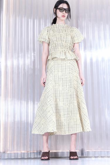 Zara {名称} - {颜色}