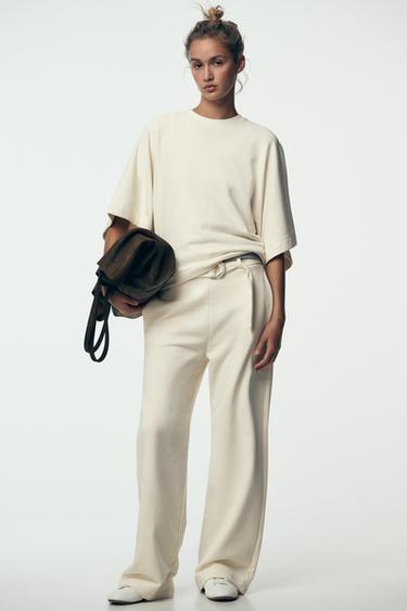 RUSTIC SHORT SLEEVE SWEATSHIRT - Ecru by Zara