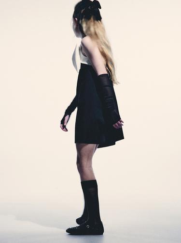 Zara {名称} - {颜色}