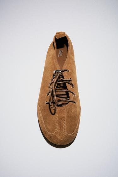 SPORTY SPLIT SUEDE FLAT SHOES - Brown by Zara