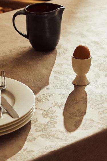 FLORAL JACQUARD TABLECLOTH - Brown / Taupe by Zara