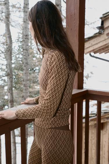 Zara {名称} - {颜色}