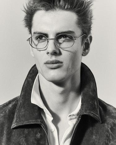 Zara {名称} - {颜色}