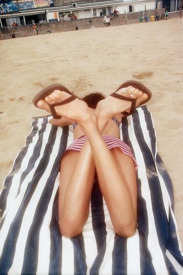 Zara {名称} - {颜色}