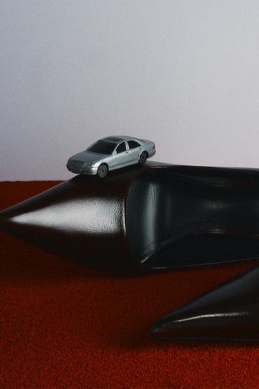 Zara {名称} - {颜色}