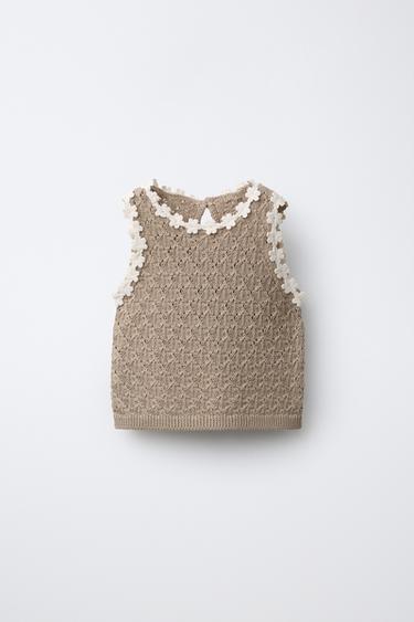 KNIT TOP WITH CROCHET FLOWERS - Mink by Zara