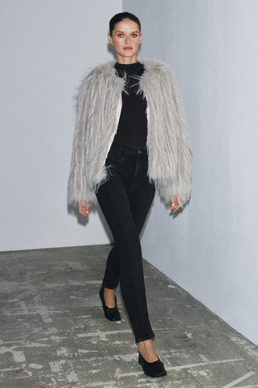 Zara {名称} - {颜色}