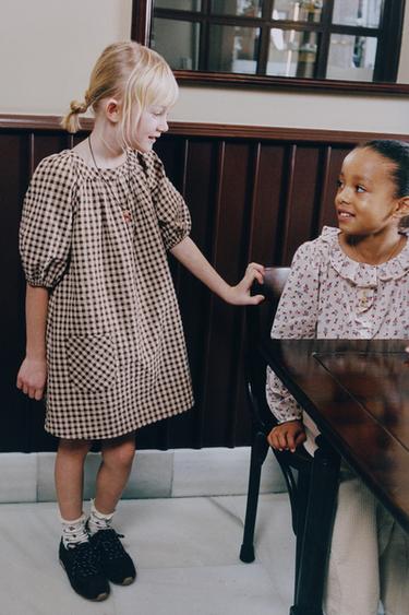 Zara {名称} - {颜色}