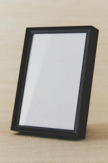 BLACK METAL PHOTO FRAME - Black by Zara