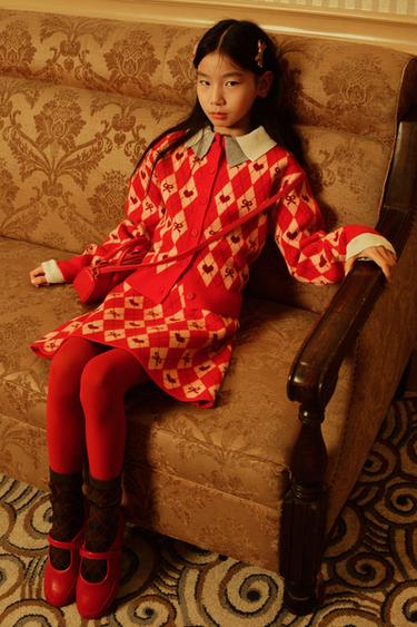 Zara {名称} - {颜色}