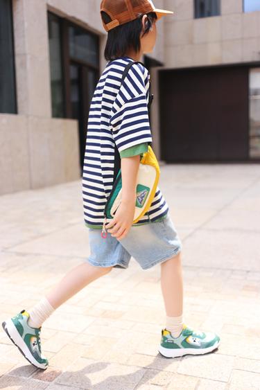 Zara {名称} - {颜色}