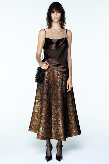 Zara {名称} - {颜色}